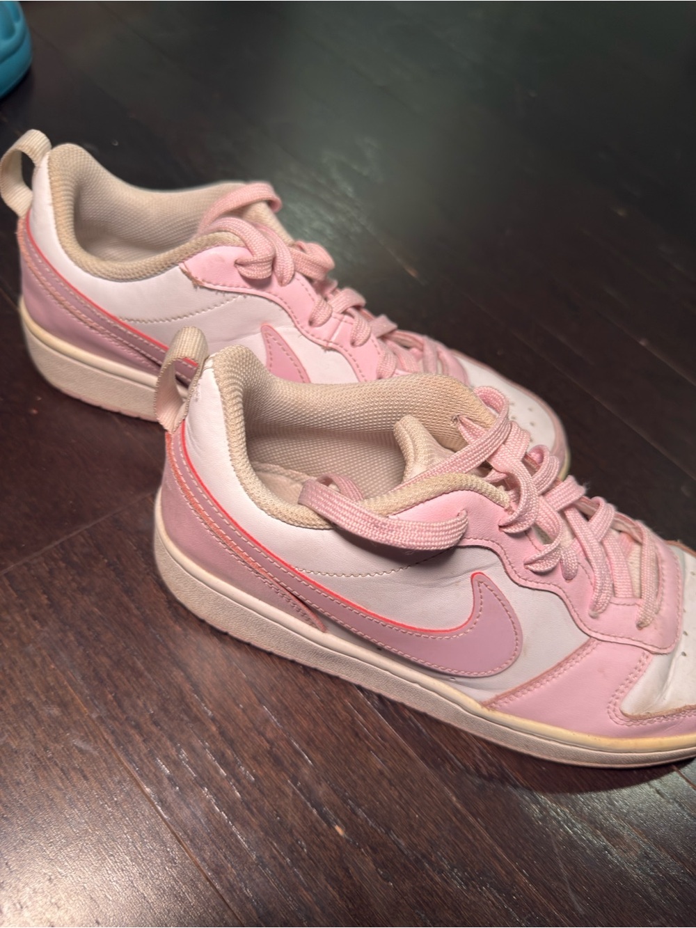 Nike Pink and White Low-Top Sneakers - Picture 2 of 4